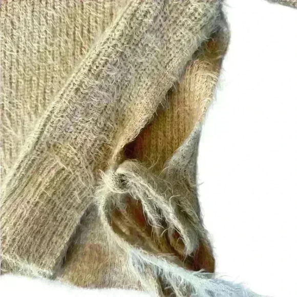 Peachy Keen Cropped Sweater With Side Ties Size Medium - Like New - Picture 3 of 3